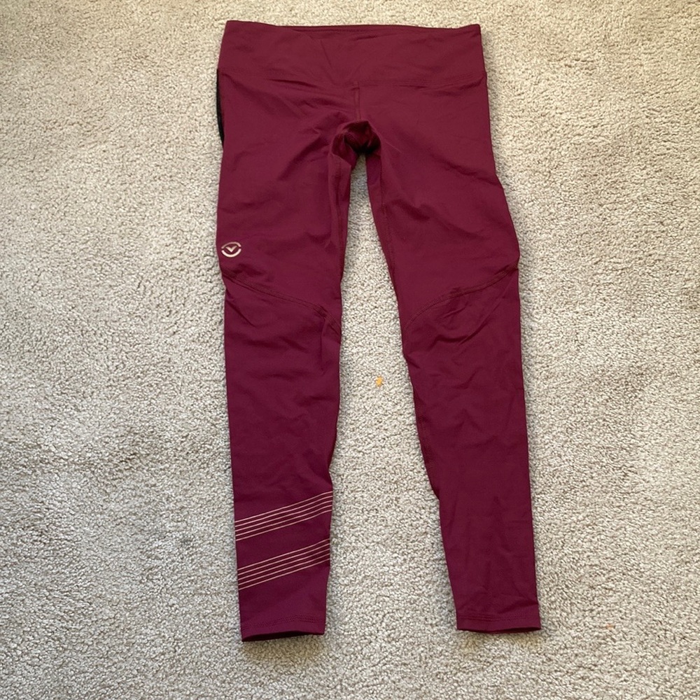 Virus Women's Maroon Leggings